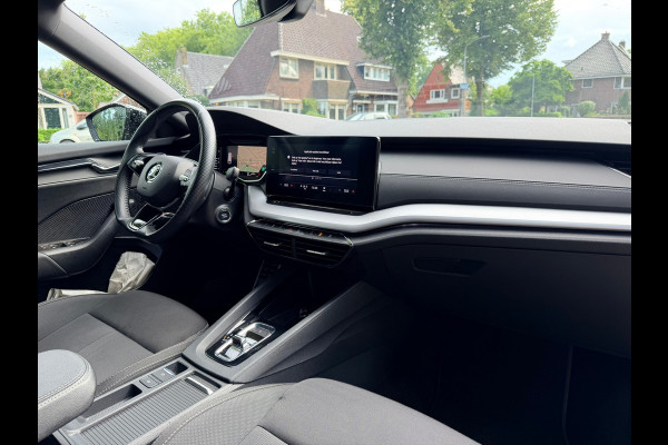 Škoda Octavia Combi 1.0 e-TSI Sport Business | DSG | CarPlay | Trekhaak | Luxe!