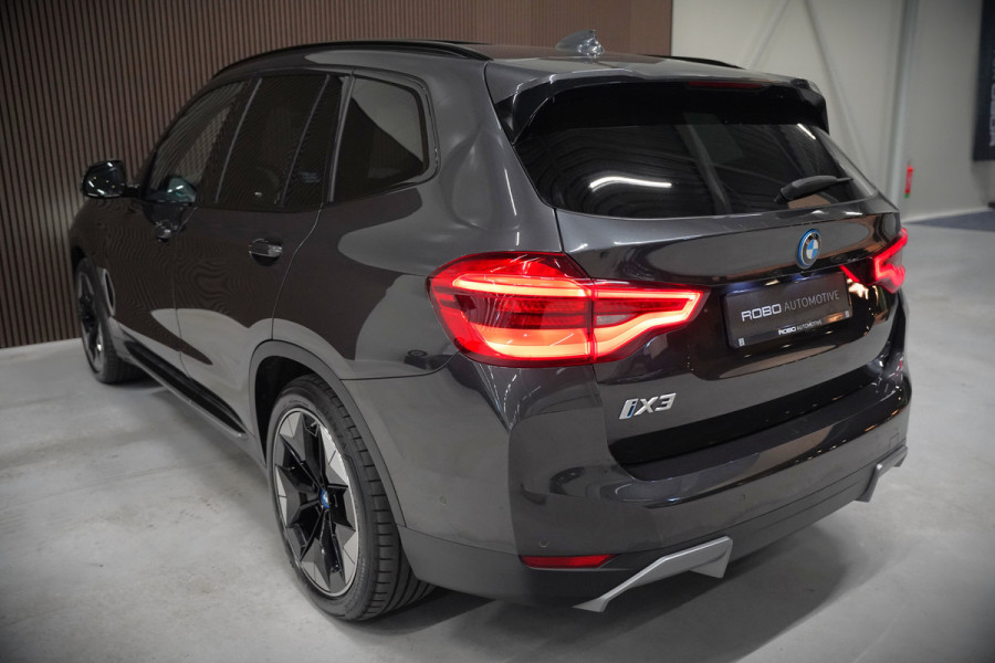 BMW iX3 High Executive 80 kWh | Panoramadak | Harman Kardon | Stoelverwarming | Adaptive Cruise Control | Head-Up Display | Memory Seat | 360 Camera | Ambiance Verlichting | Adaptief Onderstel | Adaptive LED | Trekhaak |