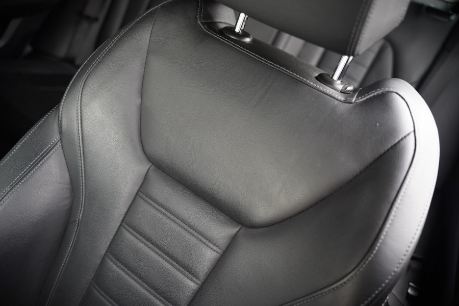 BMW iX3 High Executive 80 kWh | Panoramadak | Harman Kardon | Stoelverwarming | Adaptive Cruise Control | Head-Up Display | Memory Seat | 360 Camera | Ambiance Verlichting | Adaptief Onderstel | Adaptive LED | Trekhaak |