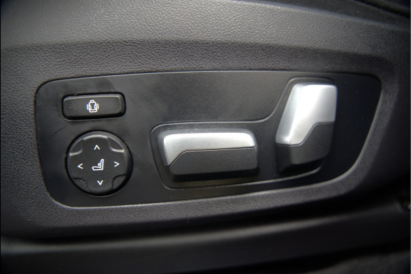 BMW iX3 High Executive 80 kWh | Panoramadak | Harman Kardon | Stoelverwarming | Adaptive Cruise Control | Head-Up Display | Memory Seat | 360 Camera | Ambiance Verlichting | Adaptief Onderstel | Adaptive LED | Trekhaak |