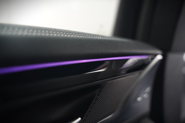 BMW iX3 High Executive 80 kWh | Panoramadak | Harman Kardon | Stoelverwarming | Adaptive Cruise Control | Head-Up Display | Memory Seat | 360 Camera | Ambiance Verlichting | Adaptief Onderstel | Adaptive LED | Trekhaak |