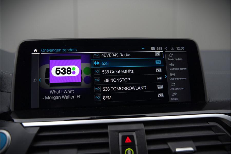 BMW iX3 High Executive 80 kWh | Panoramadak | Harman Kardon | Stoelverwarming | Adaptive Cruise Control | Head-Up Display | Memory Seat | 360 Camera | Ambiance Verlichting | Adaptief Onderstel | Adaptive LED | Trekhaak |