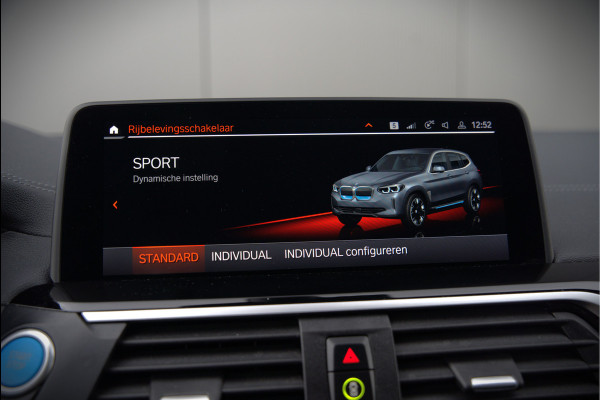 BMW iX3 High Executive 80 kWh | Panoramadak | Harman Kardon | Stoelverwarming | Adaptive Cruise Control | Head-Up Display | Memory Seat | 360 Camera | Ambiance Verlichting | Adaptief Onderstel | Adaptive LED | Trekhaak |