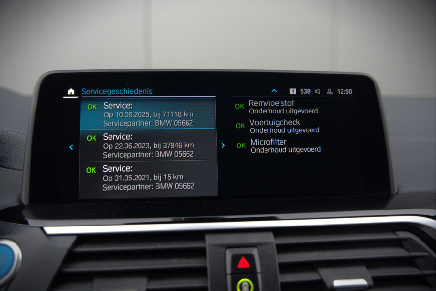 BMW iX3 High Executive 80 kWh | Panoramadak | Harman Kardon | Stoelverwarming | Adaptive Cruise Control | Head-Up Display | Memory Seat | 360 Camera | Ambiance Verlichting | Adaptief Onderstel | Adaptive LED | Trekhaak |