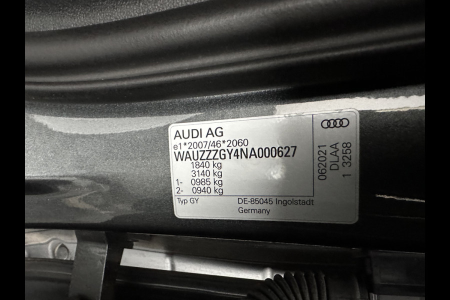 Audi A3 Limousine 30 TFSI S edition S-Line (INCL.BTW) Aut. *LEATHER | MATRIX-LED | HEATED-SPORTSEATS | ADAPTIVE-CRUISE | CAMERA | DIGI-COCKPIT | NAVI-FULLMAP | PRIVACY-GLASS | AMBIENT-LIGHT | SHIFT-PADDLES | ECC | PDC | 18''ALU*