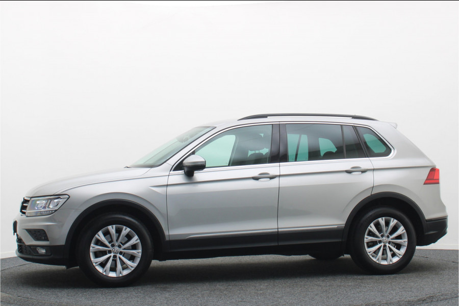 Volkswagen Tiguan 1.5 TSI Comfortline Navigatie, ACC, Apple CarPlay, Climate-/Cruise Control, PDC, 17"