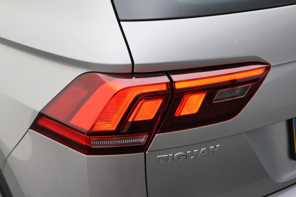 Volkswagen Tiguan 1.5 TSI Comfortline Navigatie, ACC, Apple CarPlay, Climate-/Cruise Control, PDC, 17"