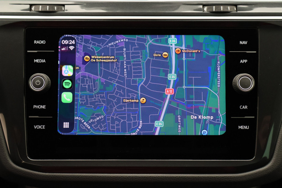Volkswagen Tiguan 1.5 TSI Comfortline Navigatie, ACC, Apple CarPlay, Climate-/Cruise Control, PDC, 17"