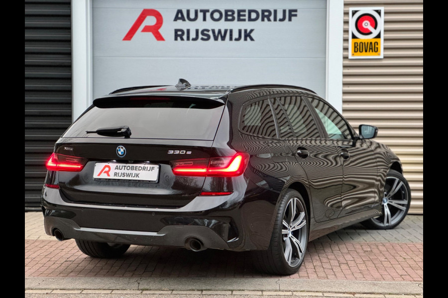 BMW 3 Serie Touring 330e xDrive Business Edition Plus Carbon/360