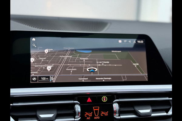 BMW 3 Serie Touring 330e xDrive Business Edition Plus Carbon/360