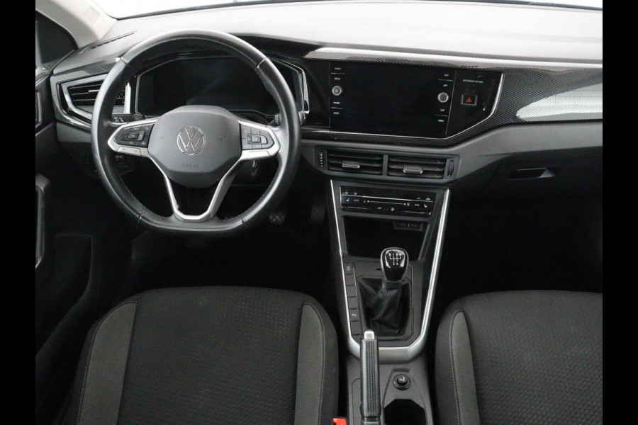 Volkswagen POLO 1.0 TSI Style | Stoelverwarming | Climate control | Carplay | Camera | Park assist | Bluetooth | Virtueel dashboard
