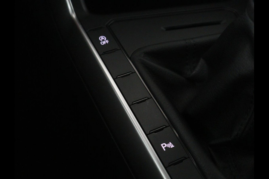 Volkswagen POLO 1.0 TSI Style | Stoelverwarming | Climate control | Carplay | Camera | Park assist | Bluetooth | Virtueel dashboard