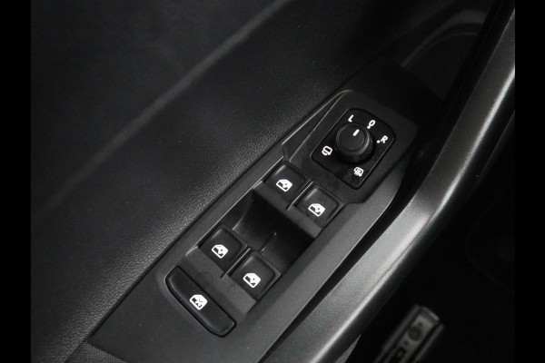 Volkswagen POLO 1.0 TSI Style | Stoelverwarming | Climate control | Carplay | Camera | Park assist | Bluetooth | Virtueel dashboard