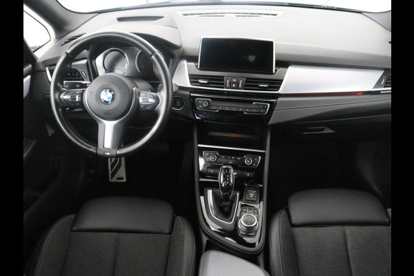 BMW 2 Serie Active Tourer 218i Executive Edition | Half leder | Cruise control | Head-up | Interieur verlichting | Navigatie | Bluetooth | Elektrische achterklep | Trekhaak