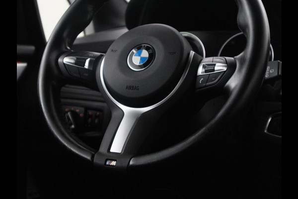 BMW 2 Serie Active Tourer 218i Executive Edition | Half leder | Cruise control | Head-up | Interieur verlichting | Navigatie | Bluetooth | Elektrische achterklep | Trekhaak