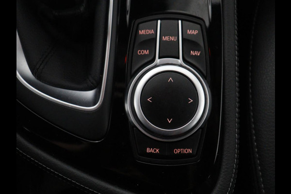BMW 2 Serie Active Tourer 218i Executive Edition | Half leder | Cruise control | Head-up | Interieur verlichting | Navigatie | Bluetooth | Elektrische achterklep | Trekhaak