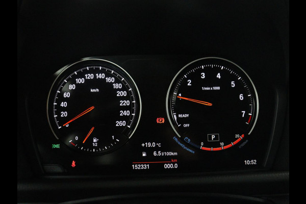 BMW 2 Serie Active Tourer 218i Executive Edition | Half leder | Cruise control | Head-up | Interieur verlichting | Navigatie | Bluetooth | Elektrische achterklep | Trekhaak