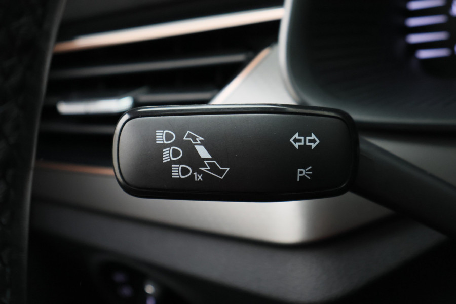Škoda Kamiq 1.0 TSI Business Edition Leer, Elektr. Stoel, Camera, ACC, Keyless, Virtual Cockpit, LED, PDC