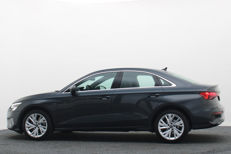 Audi A3 Limousine 35 TFSI Business edition Leer, Matrix LED, Camera, Apple Carplay, Virtual Cockpit, PDC