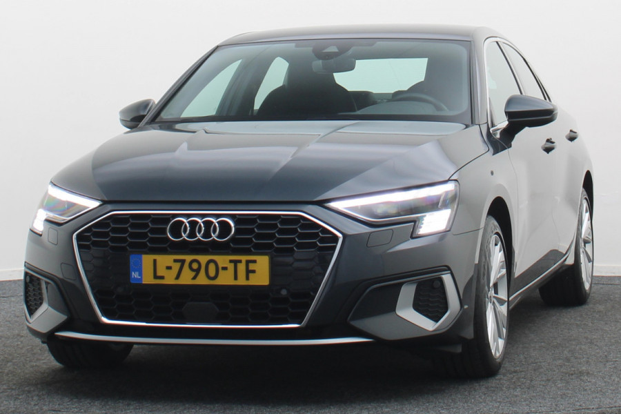 Audi A3 Limousine 35 TFSI Business edition Leer, Matrix LED, Camera, Apple Carplay, Virtual Cockpit, PDC