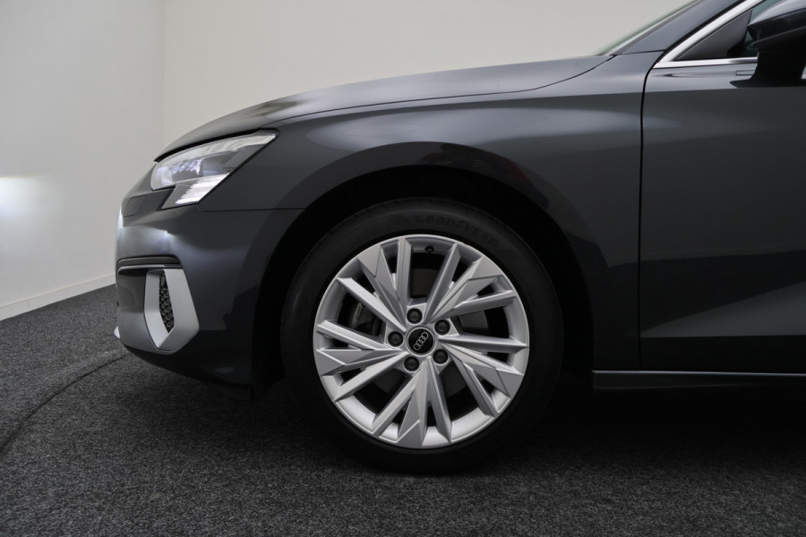 Audi A3 Limousine 35 TFSI Business edition Leer, Matrix LED, Camera, Apple Carplay, Virtual Cockpit, PDC