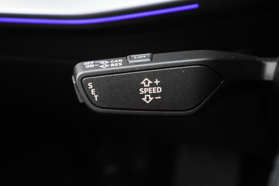 Audi A3 Limousine 35 TFSI Business edition Leer, Matrix LED, Camera, Apple Carplay, Virtual Cockpit, PDC