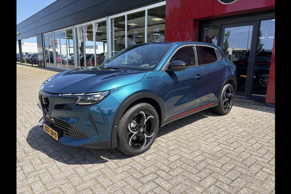 Alfa Romeo junior 1.2 Turbo Hybrid Ibrida Speciale | Pack Techno | Adas | Stoelverwarming | Electrische kofferklep | Camera achter | Apple Carplay