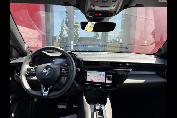Alfa Romeo junior 1.2 Turbo Hybrid Ibrida Speciale | Pack Techno | Adas | Stoelverwarming | Electrische kofferklep | Camera achter | Apple Carplay