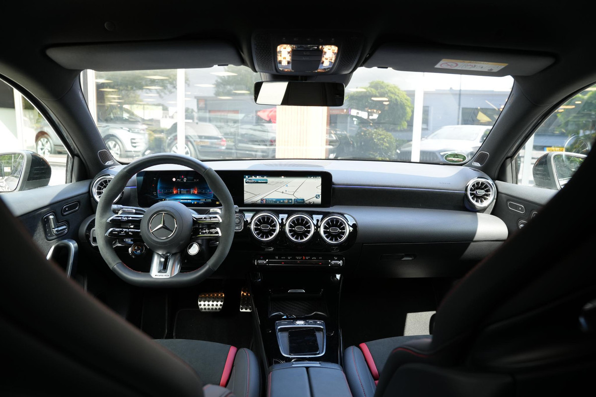Mercedes-Benz A-Klasse AMG 35 4MATIC Aero Pack Burmester WideScreen Facelift