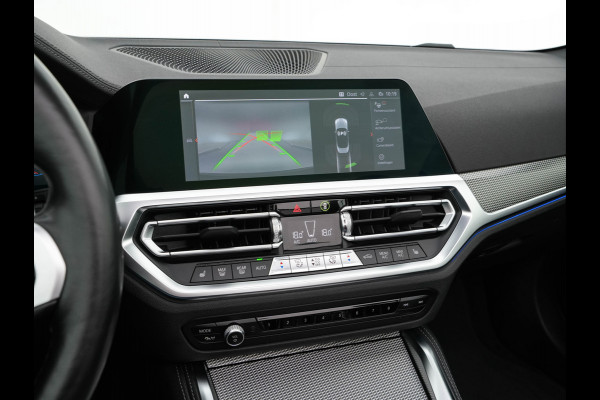 BMW 4 Serie Cabrio M440i xDrive High Executive (INCL-BTW) *LEATHER | LASER-LED | MEMORY-PACK | DIGI-COCKPIT | KEYLESS | HIFI-SOUND | SHIFTPADDLES | CAMERA | DAB | NAVI-FULLMAP | AMBIENTLIGHT | HEAD-UP | TOWBAR | 19''ALU*
