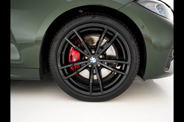 BMW 4 Serie Cabrio M440i xDrive High Executive (INCL-BTW) *LEATHER | LASER-LED | MEMORY-PACK | DIGI-COCKPIT | KEYLESS | HIFI-SOUND | SHIFTPADDLES | CAMERA | DAB | NAVI-FULLMAP | AMBIENTLIGHT | HEAD-UP | TOWBAR | 19''ALU*