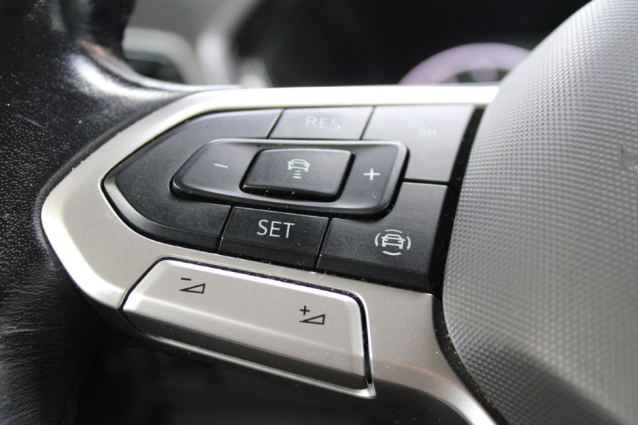 Volkswagen T-Cross 1.0 TSI Life Business | Achteruitrijcamera | Trekhaak | Adaptieve cruise