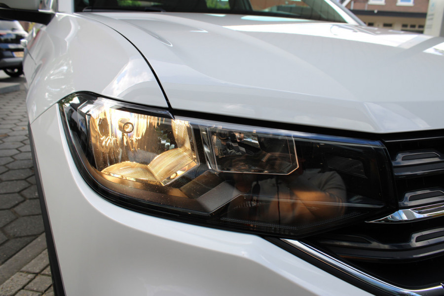 Volkswagen T-Cross 1.0 TSI Life Business | Achteruitrijcamera | Trekhaak | Adaptieve cruise