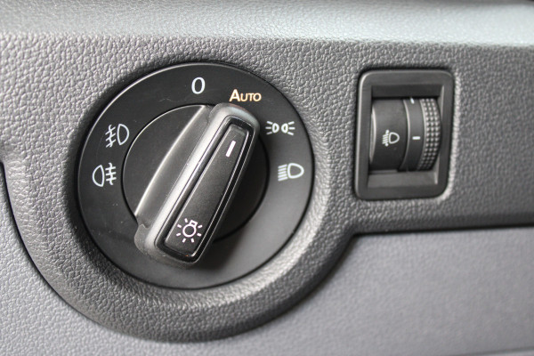 Volkswagen T-Cross 1.0 TSI Life Business | Achteruitrijcamera | Trekhaak | Adaptieve cruise