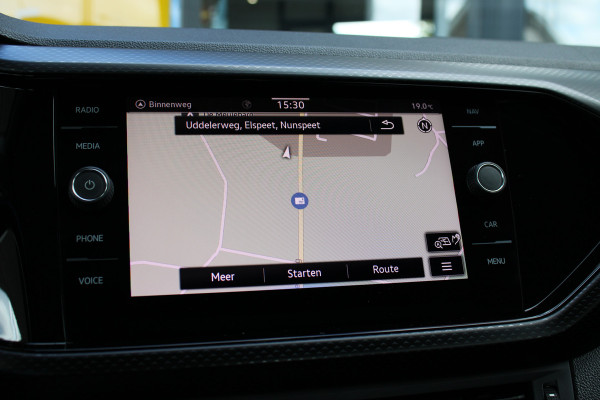 Volkswagen T-Cross 1.0 TSI Life Business | Achteruitrijcamera | Trekhaak | Adaptieve cruise