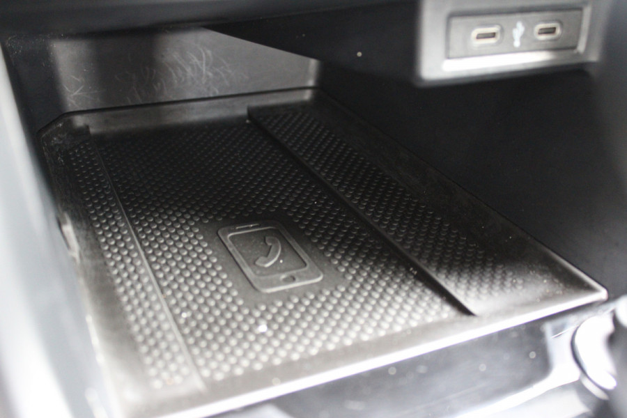Volkswagen T-Cross 1.0 TSI Life Business | Achteruitrijcamera | Trekhaak | Adaptieve cruise
