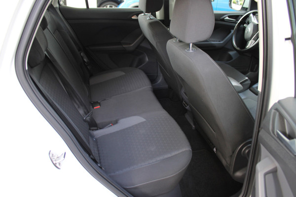 Volkswagen T-Cross 1.0 TSI Life Business | Achteruitrijcamera | Trekhaak | Adaptieve cruise
