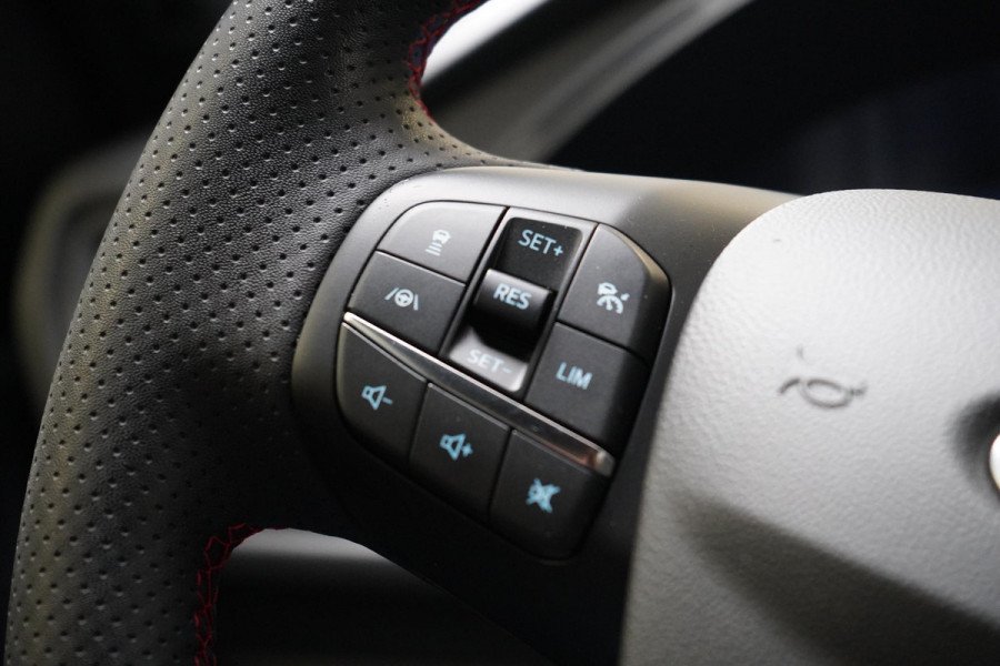 Ford Kuga 2.5 PHEV ST-Line SoH 86,5% | Stoelverwarming | Stuurverwarming | Navigatie | Camera | Privacy Glass