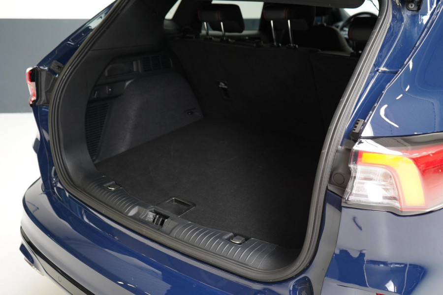 Ford Kuga 2.5 PHEV ST-Line SoH 86,5% | Stoelverwarming | Stuurverwarming | Navigatie | Camera | Privacy Glass
