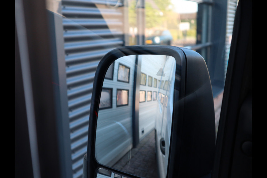 Mercedes-Benz Sprinter 317 CDI Automaat L2H2 RWD - LED - Mbux - Camera