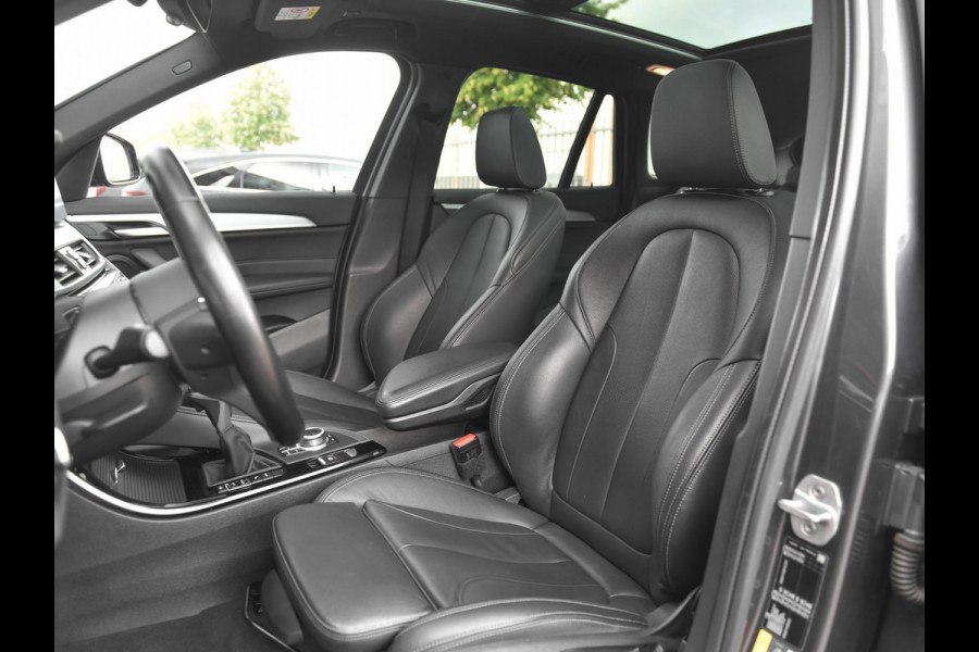 BMW X1 xDrive25e eDrive Edition M pakket Leer Pano Stoelverwarming 19 Inch Velgen