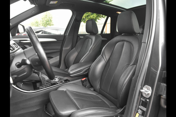 BMW X1 xDrive25e eDrive Edition M pakket Leer Pano Stoelverwarming 19 Inch Velgen