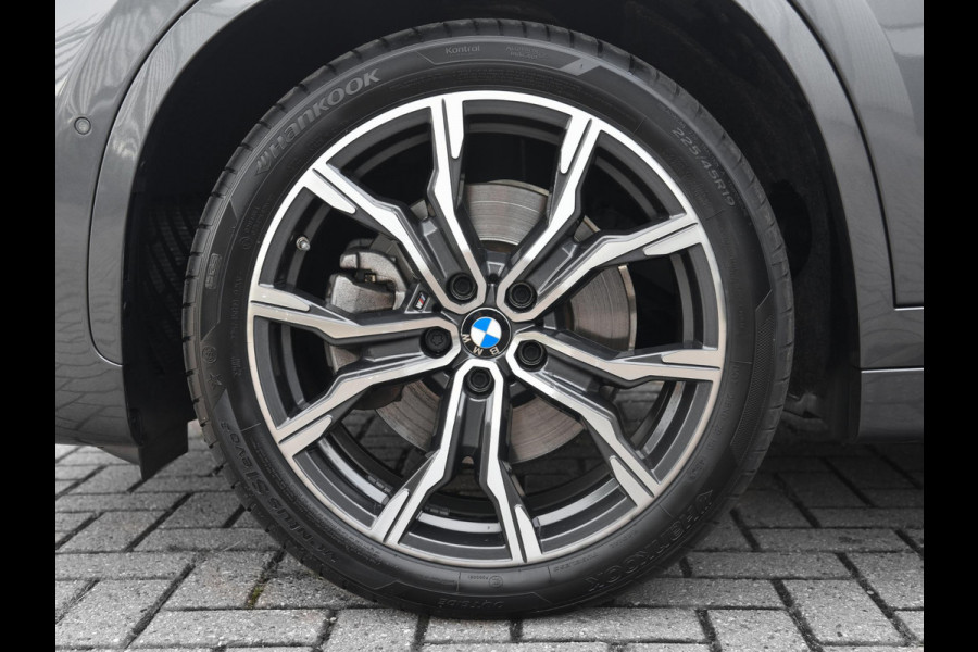 BMW X1 xDrive25e eDrive Edition M pakket Leer Pano Stoelverwarming 19 Inch Velgen