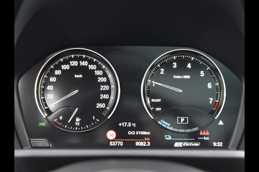 BMW X1 xDrive25e eDrive Edition M pakket Leer Pano Stoelverwarming 19 Inch Velgen