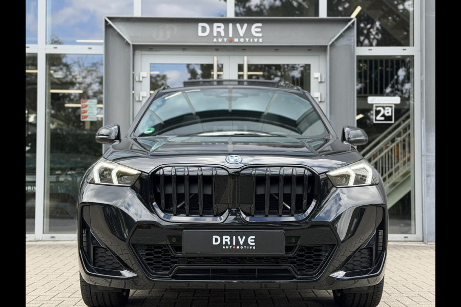 BMW X1 xDrive30e 326PK M-Sport |Pano|H/K|Leer|Memory|Innovation|360Cam|ACC|HUD|Trekhaak|20"