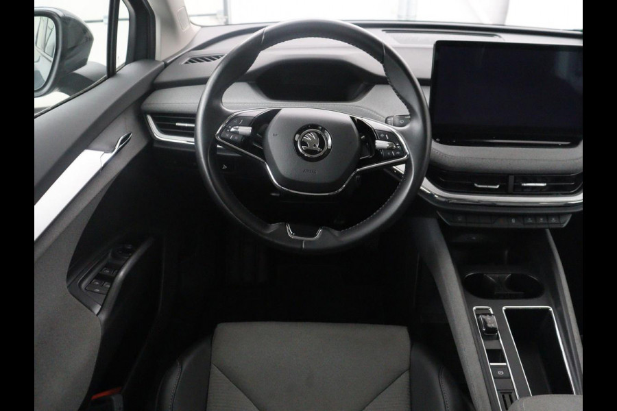 Škoda Enyaq iV 60 | SOH 93,0% | Half leder | Cruise control | Carplay | Climate control | Lane assist | Park assist | Trekhaak | Sfeerverlichting | Navigatie | Bluetooth