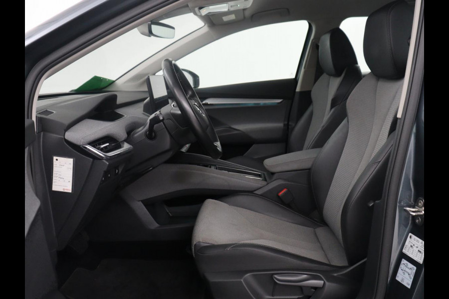 Škoda Enyaq iV 60 | SOH 93,0% | Half leder | Cruise control | Carplay | Climate control | Lane assist | Park assist | Trekhaak | Sfeerverlichting | Navigatie | Bluetooth