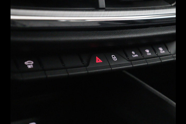 Škoda Enyaq iV 60 | SOH 93,0% | Half leder | Cruise control | Carplay | Climate control | Lane assist | Park assist | Trekhaak | Sfeerverlichting | Navigatie | Bluetooth