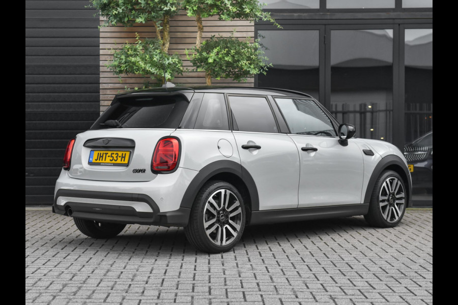MINI 5-deurs 1.5 Cooper Business Edition Leer Camera Led Navi Cruise
