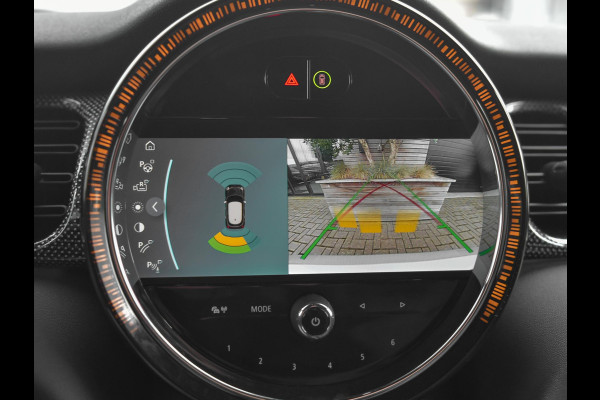 MINI 5-deurs 1.5 Cooper Business Edition Leer Camera Led Navi Cruise